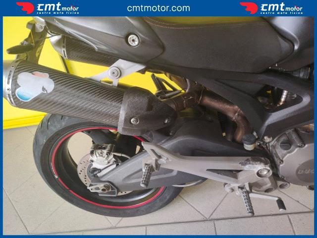 DUCATI Monster 696 usata 5