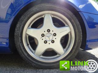 MERCEDES-BENZ SLK 200 usata, con Specchietti laterali elettrici