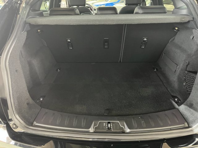 JAGUAR E-Pace usata, con Park Distance Control