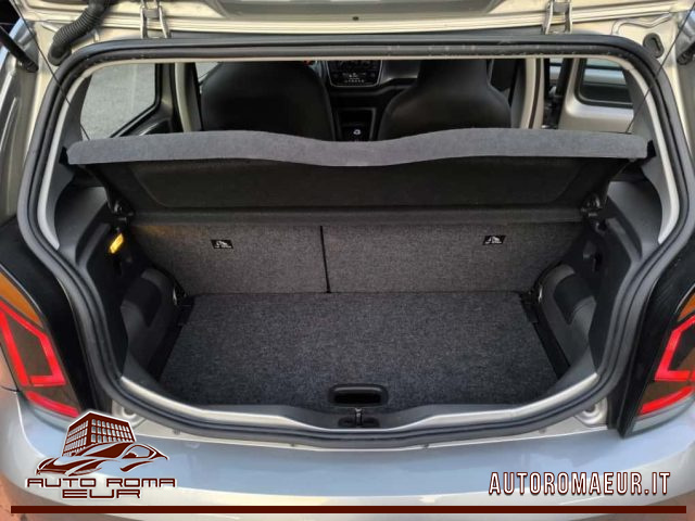 VOLKSWAGEN up! usata, con Controllo trazione