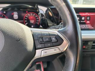 VOLKSWAGEN Golf usata, con Airbag