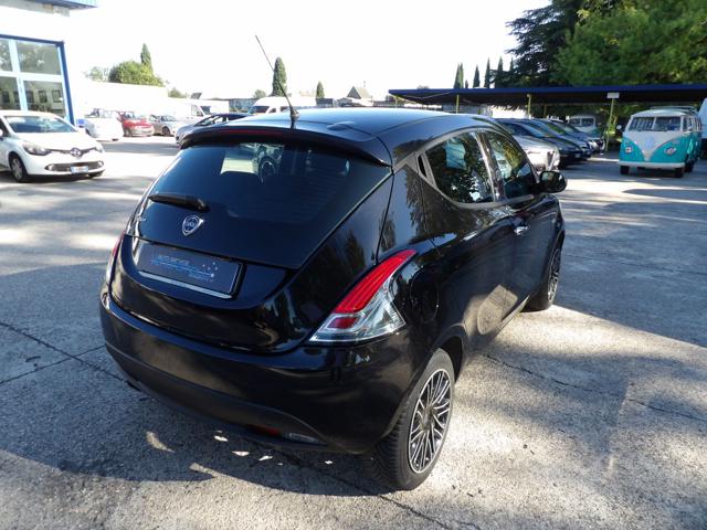 LANCIA Ypsilon usata, con Autoradio
