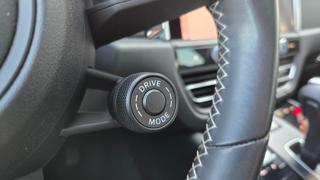 PORSCHE Macan usata, con USB