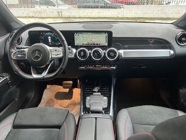 MERCEDES-BENZ GLB 200 usata, con Autoradio