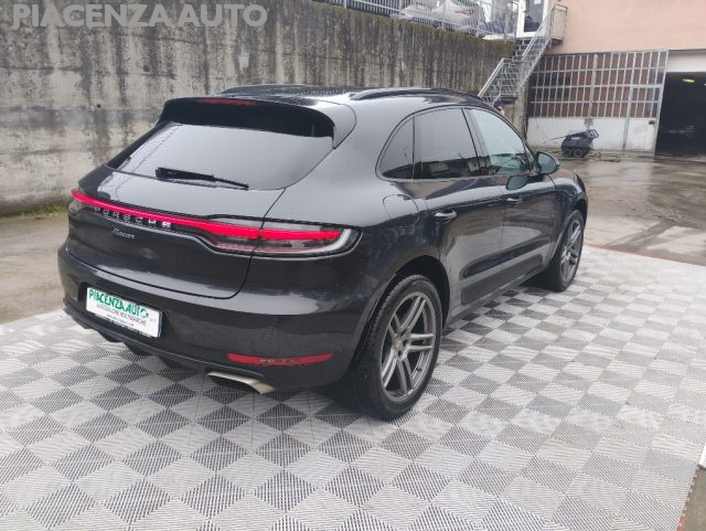 PORSCHE Macan usata, con Autoradio