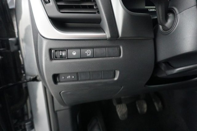 NISSAN Qashqai usata, con Vetri oscurati