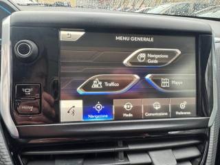 PEUGEOT 2008 usata, con Controllo trazione