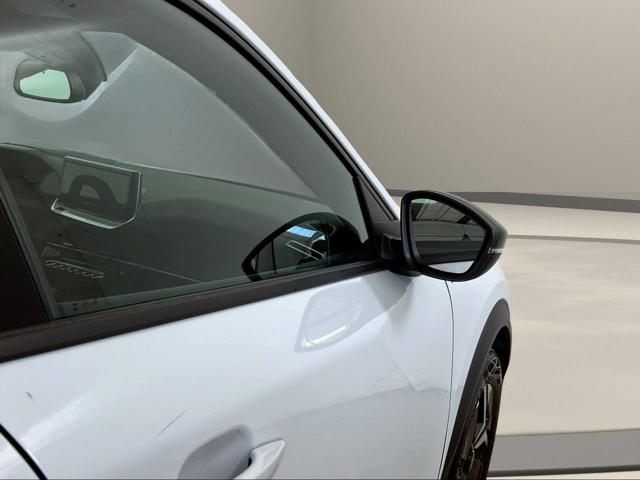 PEUGEOT 2008 usata, con Sensori di parcheggio posteriori