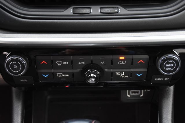 JEEP Compass usata, con Park Distance Control