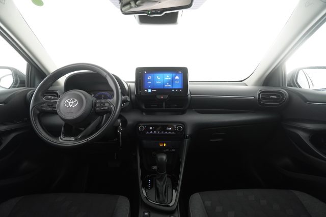 TOYOTA Yaris usata 4