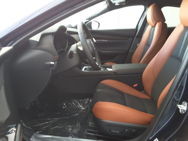 MAZDA 3 usata, con Climatizzatore