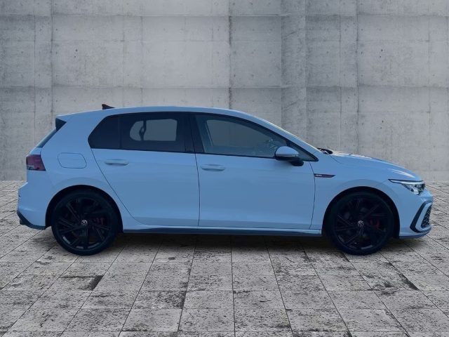 VOLKSWAGEN Golf usata, con Autoradio
