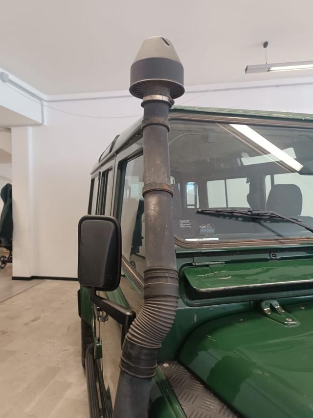 LAND ROVER Defender usata 44