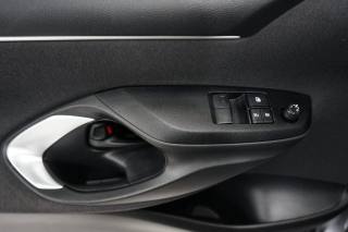 TOYOTA Yaris usata 25