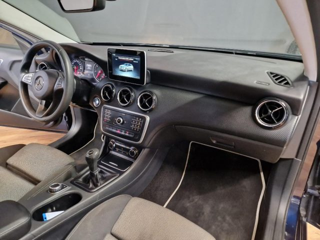 MERCEDES-BENZ A 180 usata, con Fari LED
