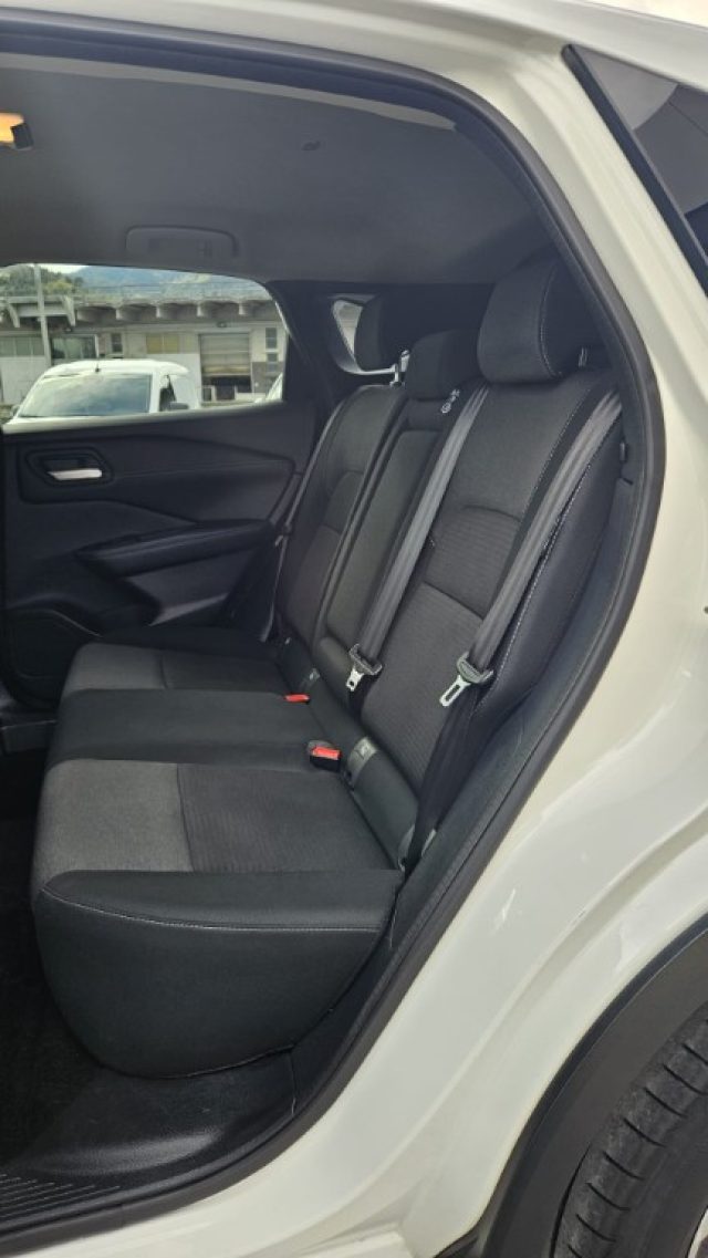 NISSAN Qashqai usata, con USB