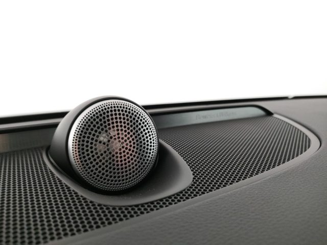 VOLVO V60 usata, con Volante in pelle