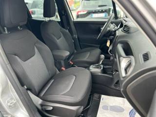JEEP Renegade usata, con USB
