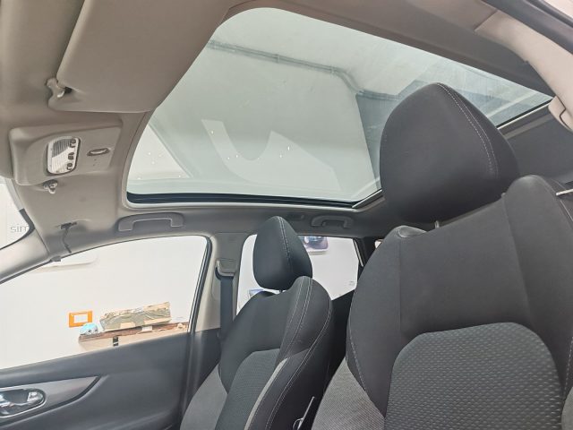 NISSAN Qashqai usata, con Sensori di parcheggio posteriori
