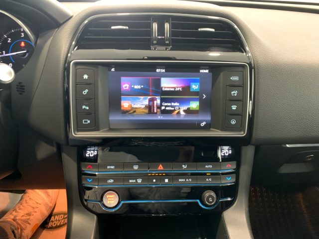 JAGUAR F-Pace usata, con Fari Xenon