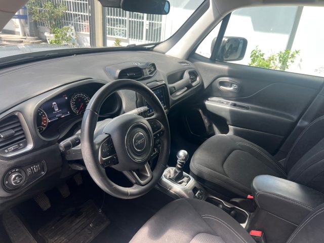 JEEP Renegade usata, con USB