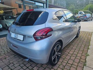 PEUGEOT 208 usata, con Autoradio