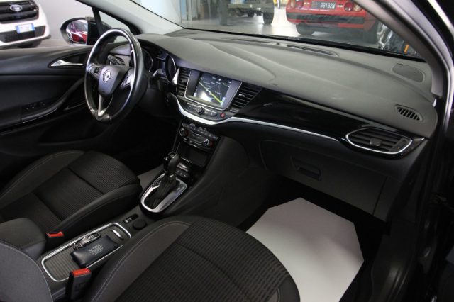 OPEL Astra usata, con Climatizzatore