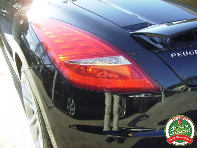 PEUGEOT RCZ usata, con Isofix