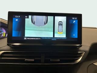 PEUGEOT 5008 usata, con Fari LED