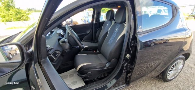 LANCIA Ypsilon usata, con ESP