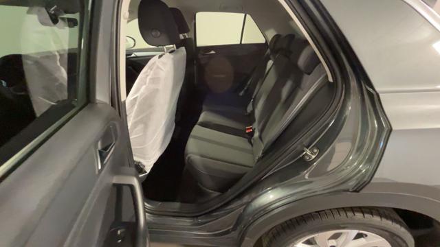 VOLKSWAGEN T-Roc usata 22