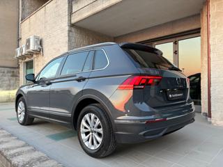 VOLKSWAGEN Tiguan usata, con Autoradio