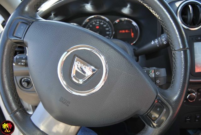 DACIA Sandero usata, con Autoradio