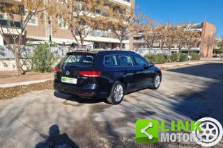 VOLKSWAGEN Passat Variant usata, con Airbag