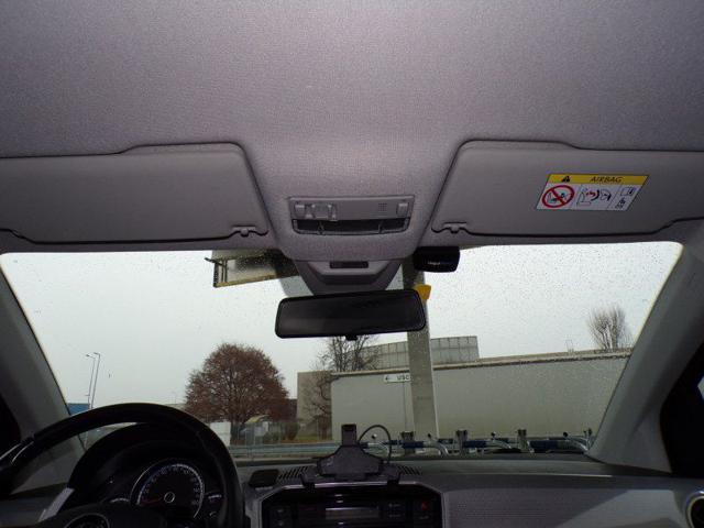 VOLKSWAGEN e-up! usata 84