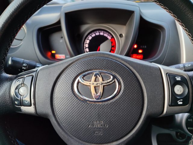 TOYOTA Urban Cruiser usata 27