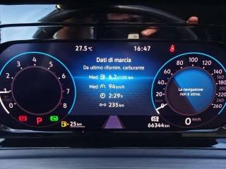VOLKSWAGEN Golf usata, con Autoradio