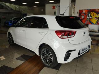 KIA Rio usata, con Autoradio