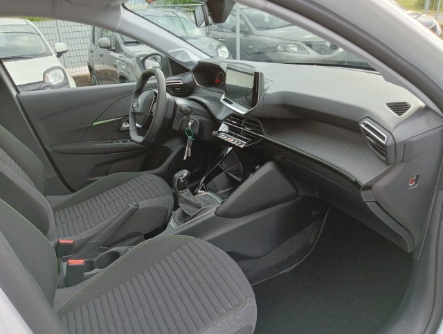 PEUGEOT 208 usata, con USB