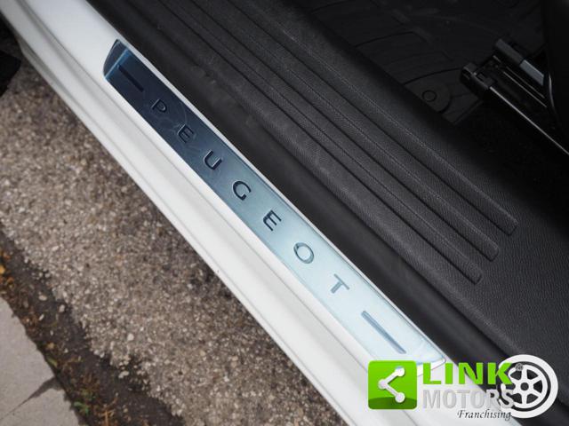 PEUGEOT 2008 usata 44