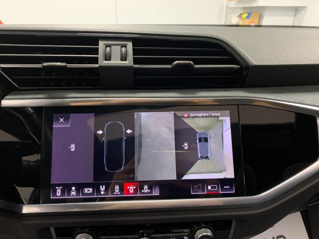 AUDI Q3 usata, con Sensori di parcheggio posteriori