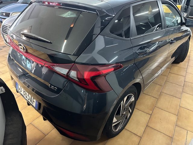 HYUNDAI i20 usata, con Airbag laterali