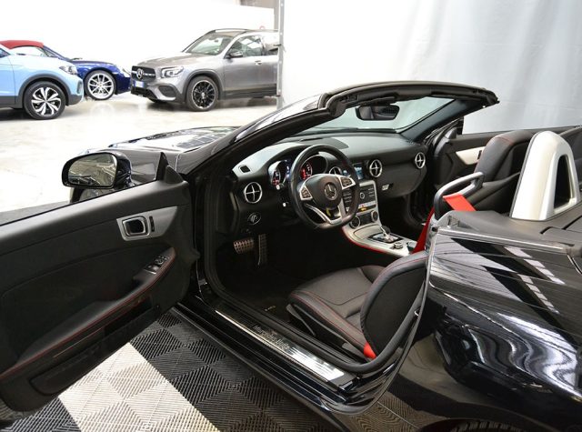 MERCEDES-BENZ SLC 180 usata, con Airbag