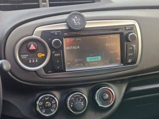 TOYOTA Yaris usata, con USB