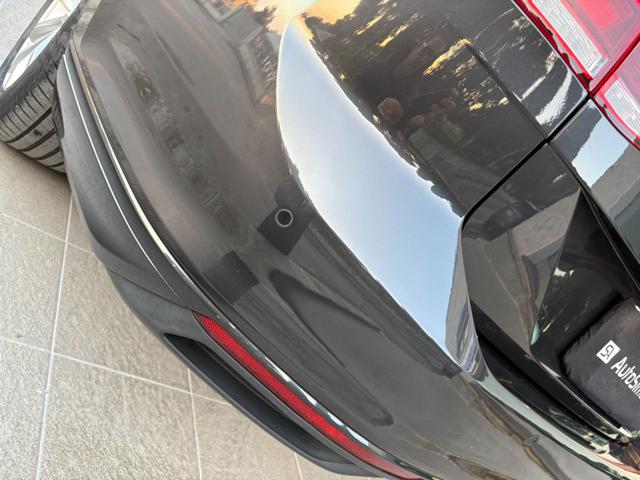 VOLKSWAGEN Passat Variant usata, con Volante multifunzione