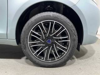 LANCIA Ypsilon usata, con Servosterzo