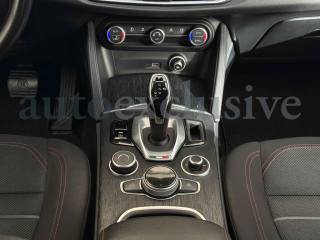 ALFA ROMEO Stelvio usata, con Autoradio digitale