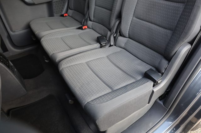VOLKSWAGEN Touran usata 46