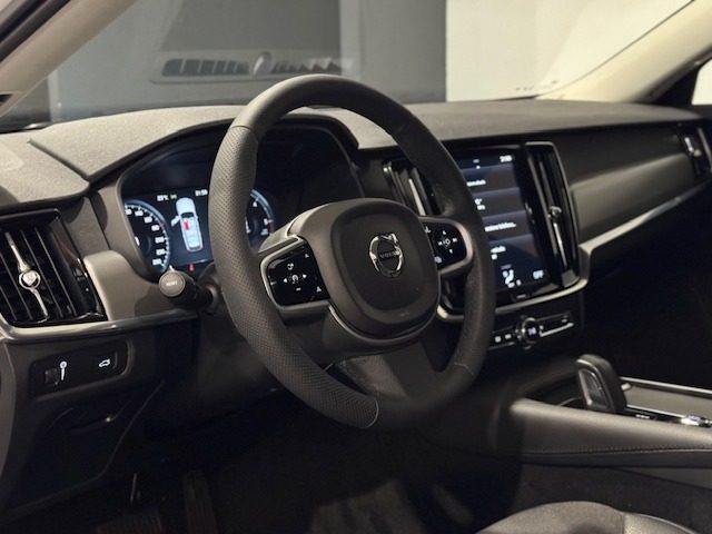 VOLVO V90 Cross Country usata, con Cerchi in lega