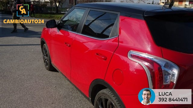 SSANGYONG Tivoli usata, con Fari bi-xeno